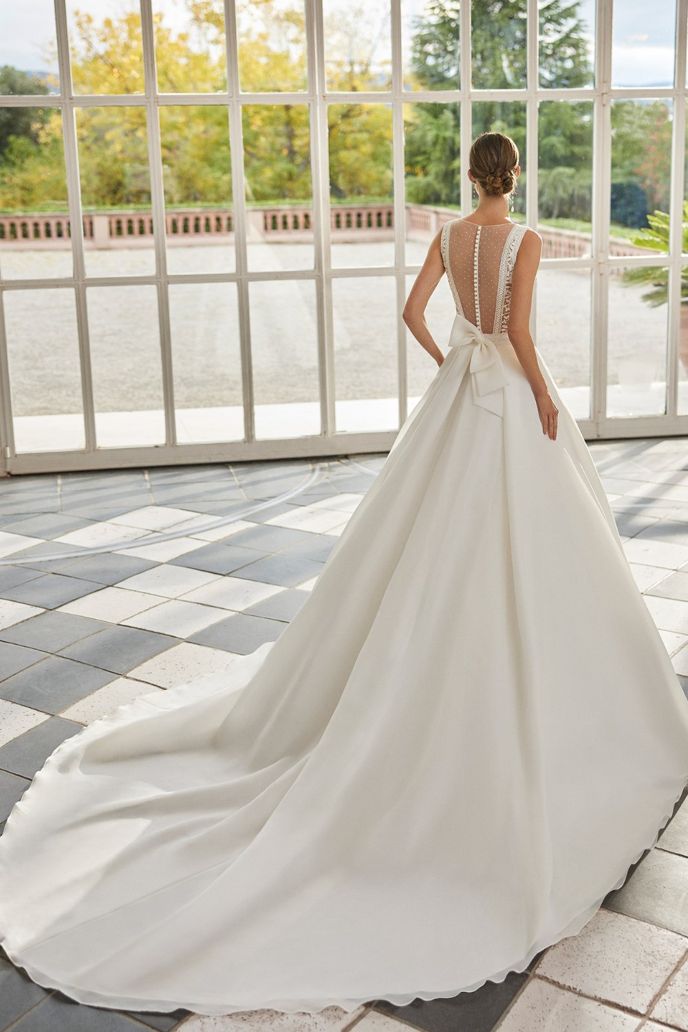 brautmode livia - bridal collection 23 - dress 1-2