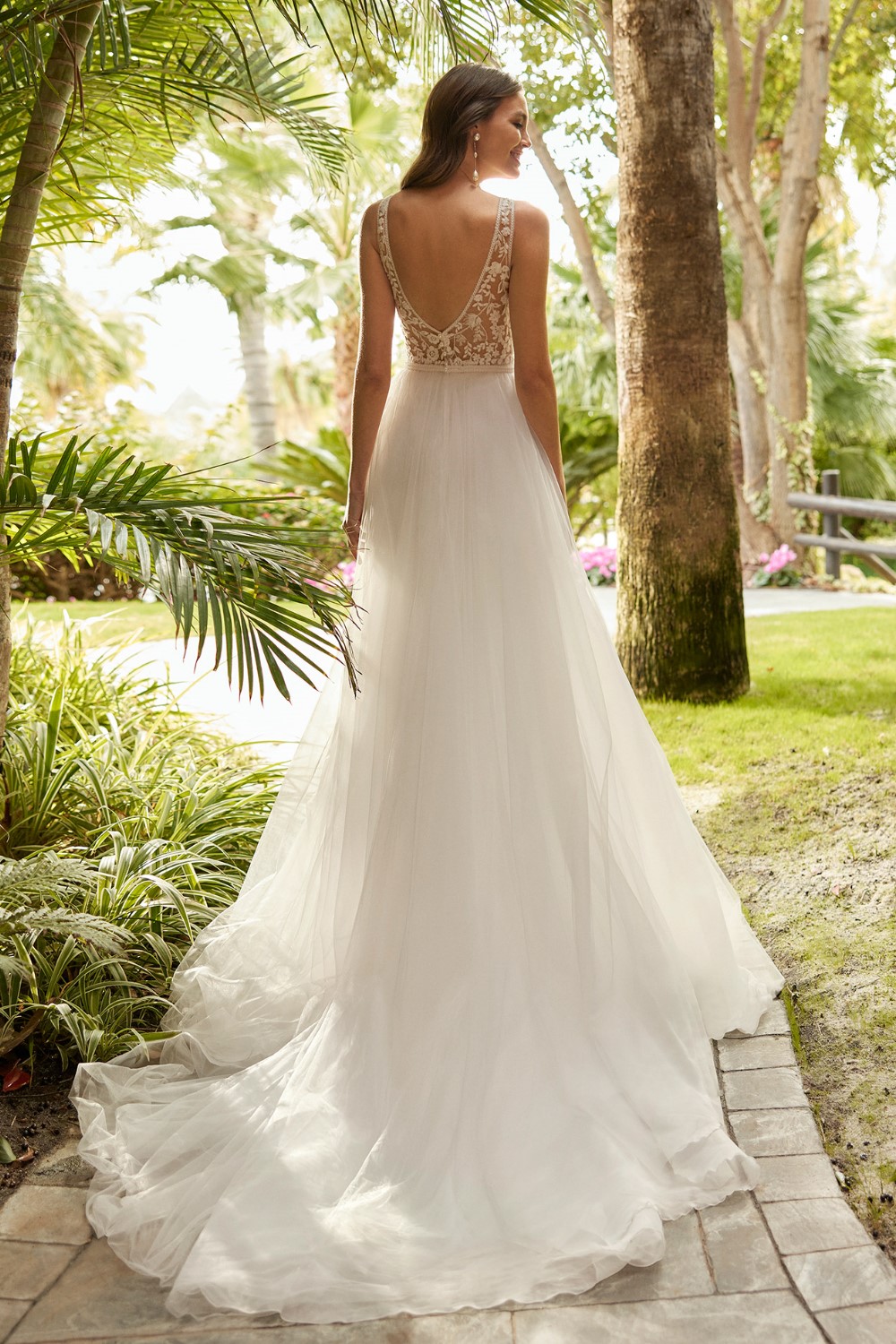 brautmode livia - bridal collection 23 - dress 11-2