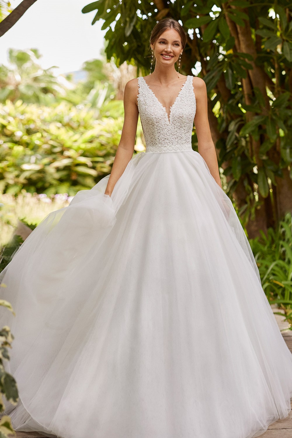 brautmode livia - bridal collection 23 - dress 18-1