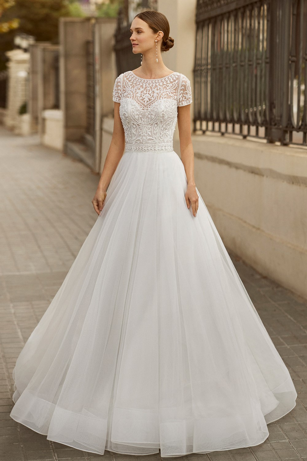 brautmode livia - bridal collection 23 - dress 5-1