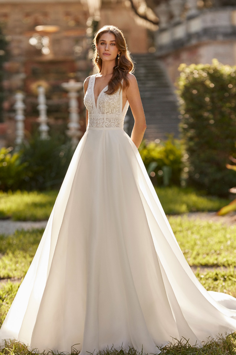 brautmode livia - bridal collection - dress 24 10-1