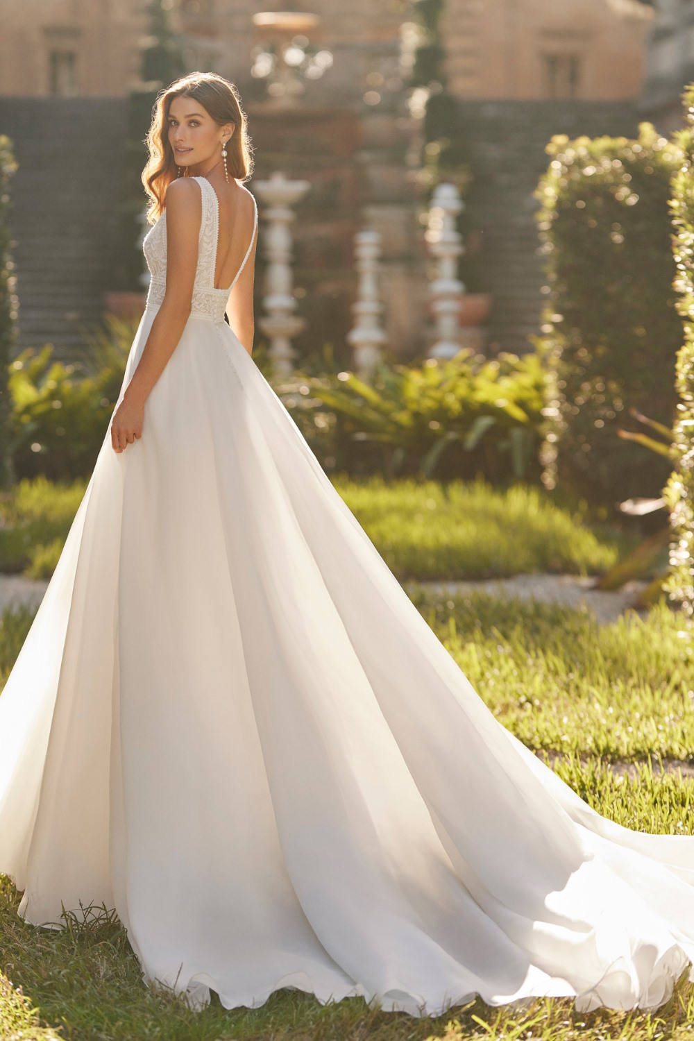 brautmode livia - bridal collection 24 - dress 10-2