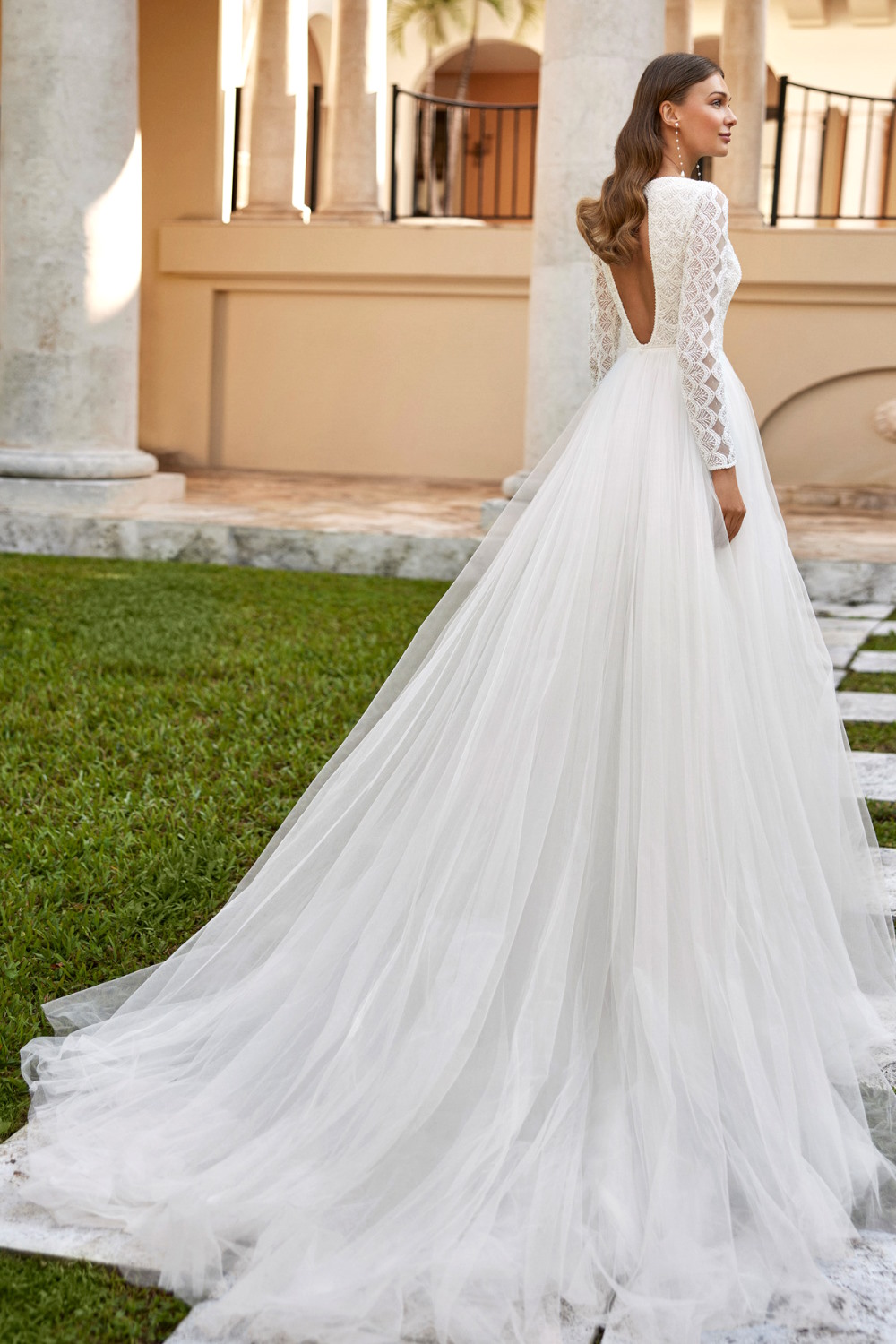 brautmode livia - bridal collection 24 - dress 12-2