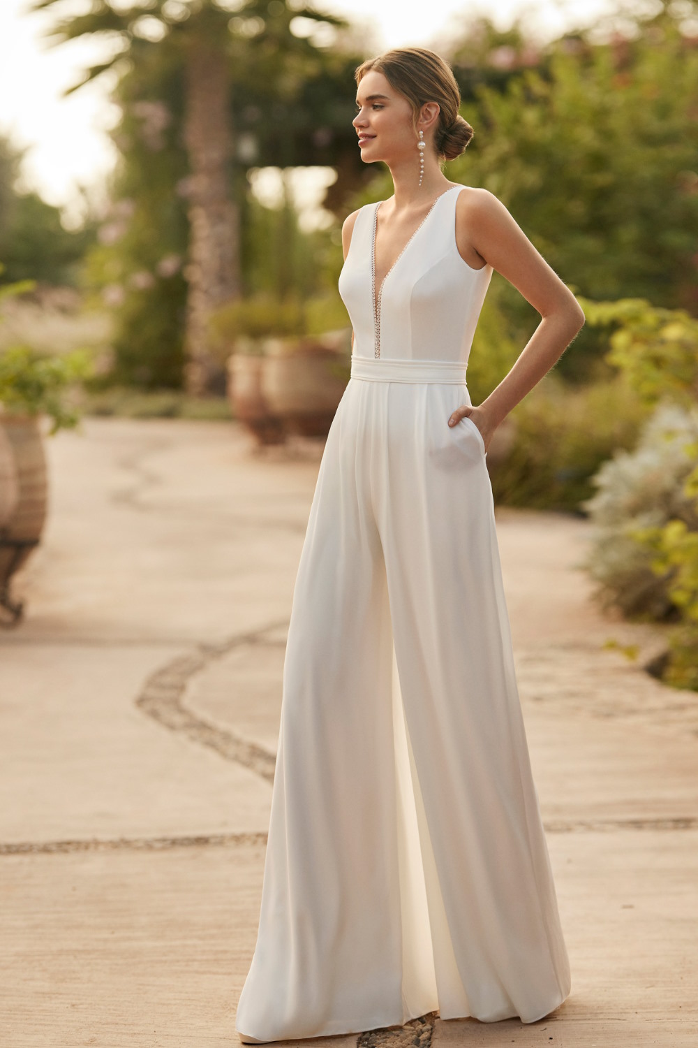 brautmode livia - bridal collection 24 - dress 8-2
