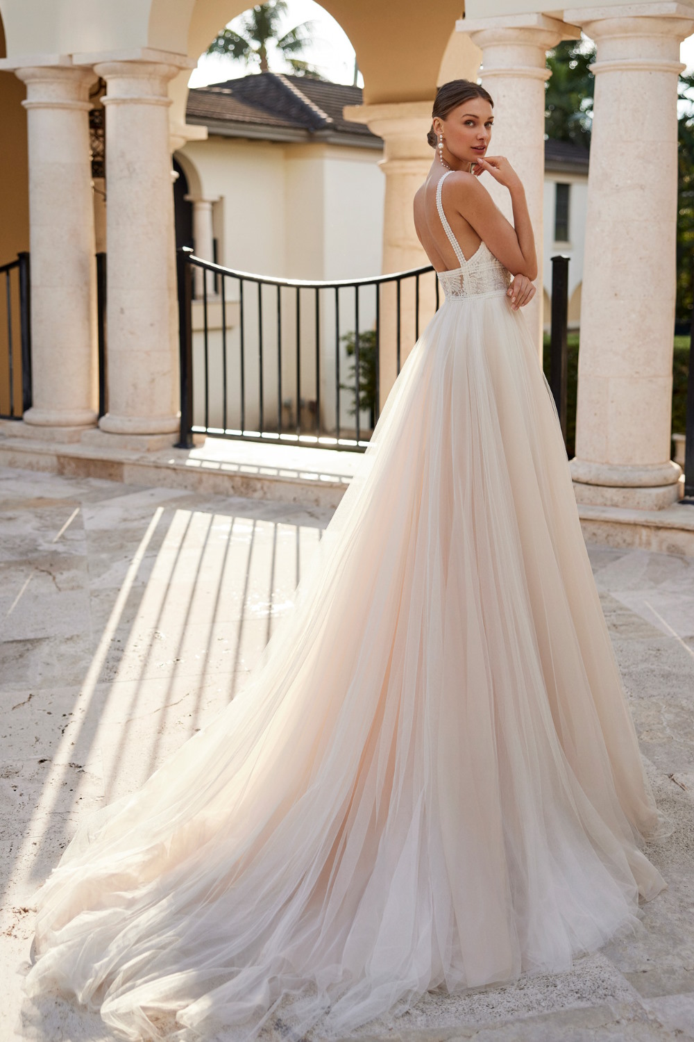 brautmode livia - bridal collection 24 - dress 5-2