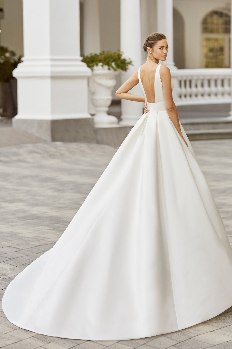 brautmode livia - bridal collection - dress 24 1-2