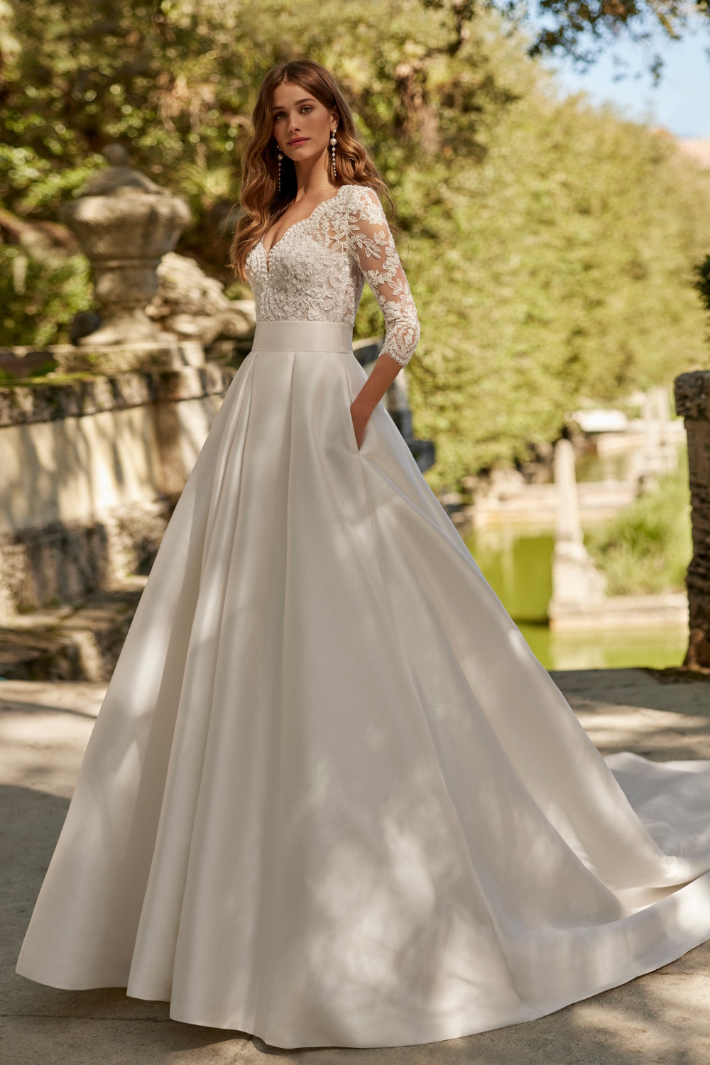 brautmode livia - bridal collection 24 - dress 3-1